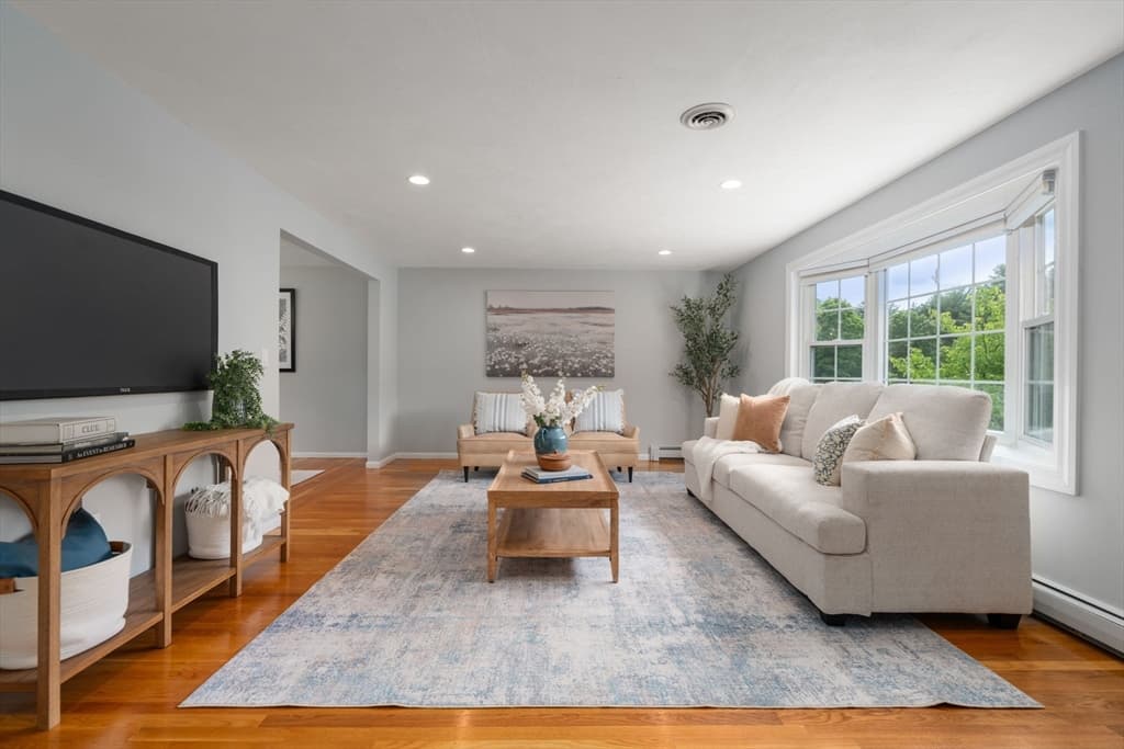 Casa em Framingham — foto 3
