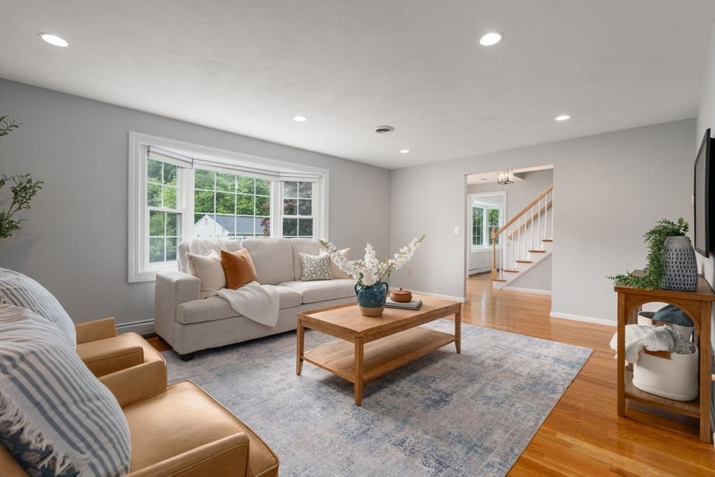 Casa em Framingham — foto 4