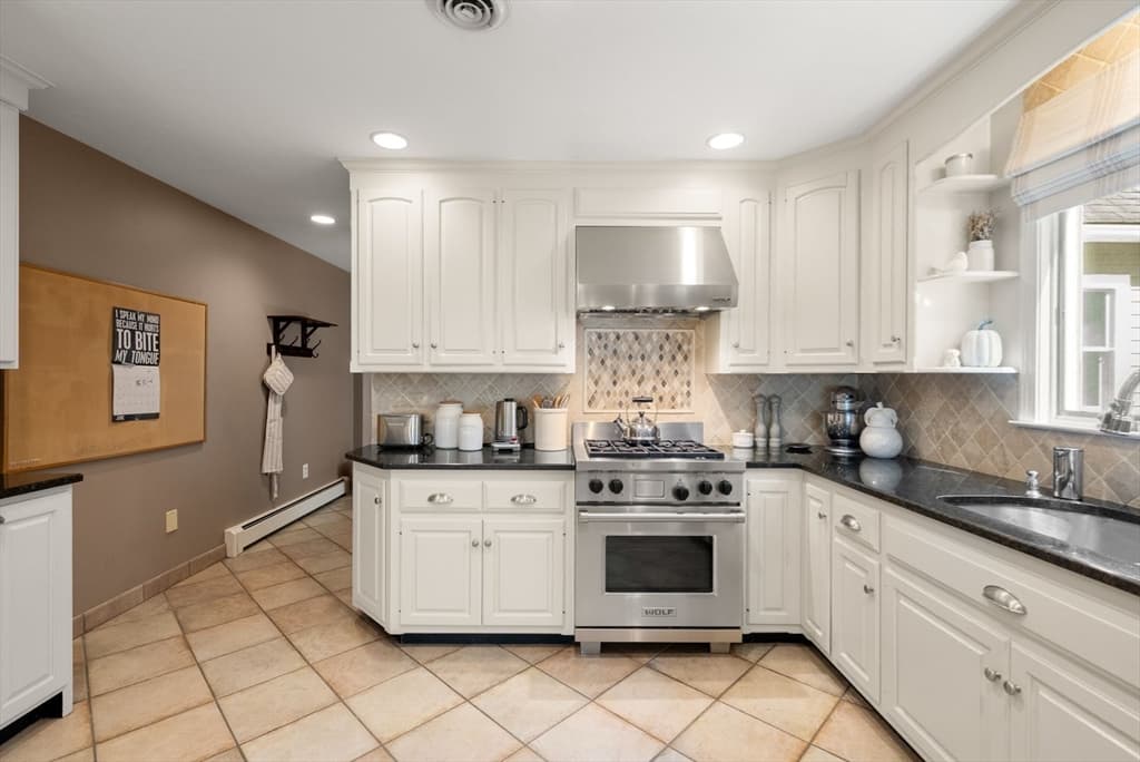 Casa em Hopkinton — foto 8