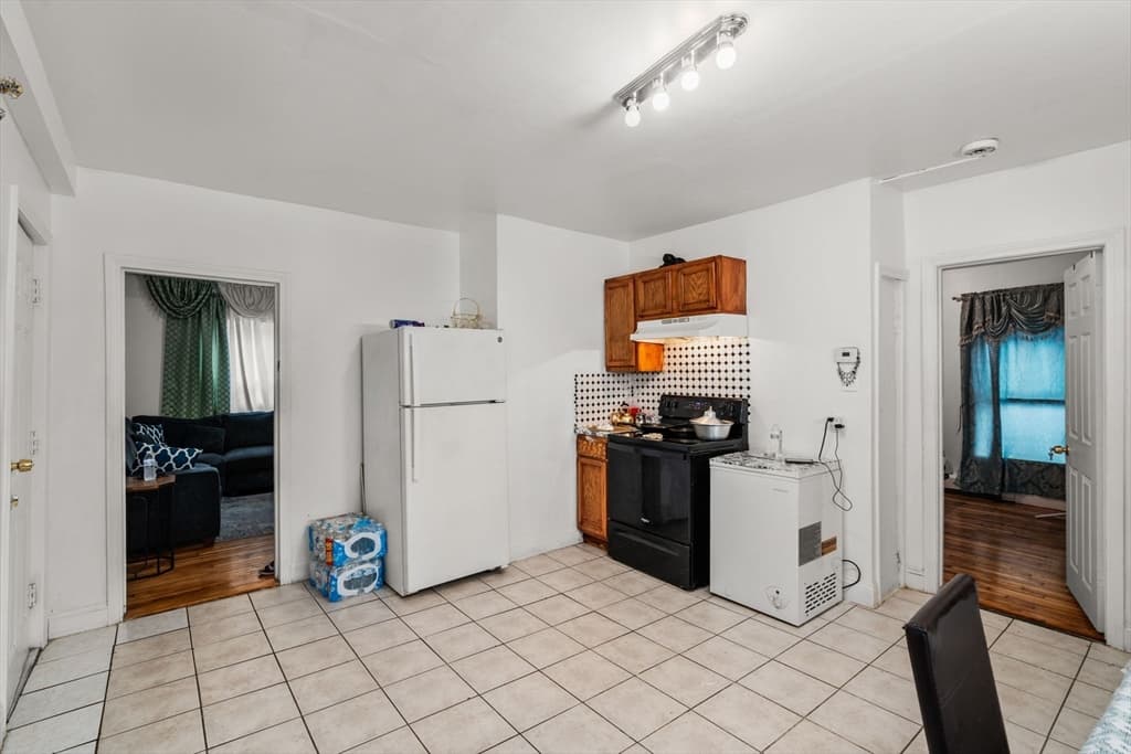 Multi-família em Worcester — foto 7