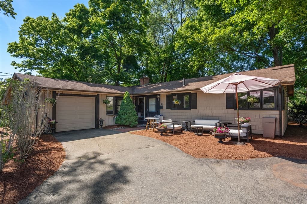 Casa em Framingham — foto 3