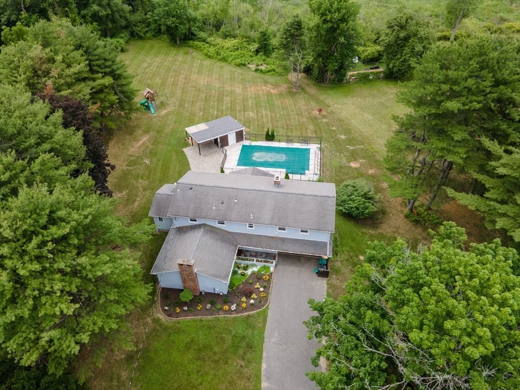 Casa em Natick — foto 4
