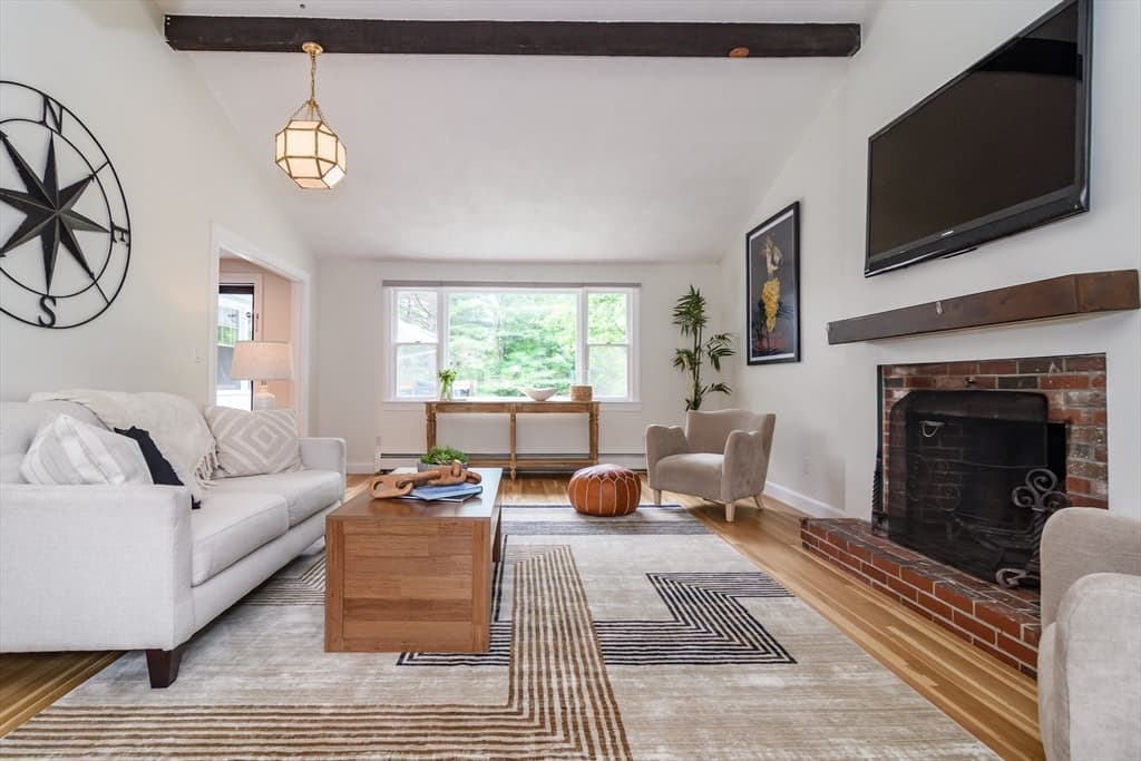Casa em Natick — foto 8