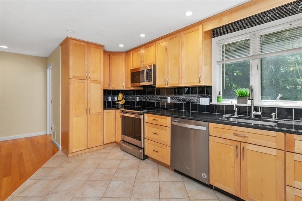 Casa em Framingham — foto 3