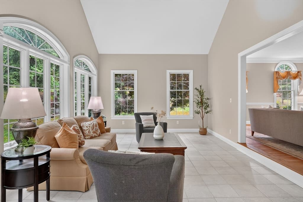 Casa em Hopkinton — foto 6