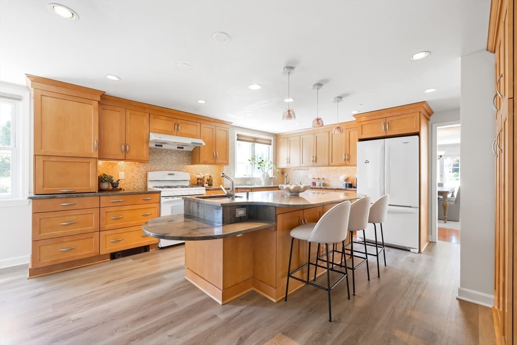 Casa em Natick — foto 8