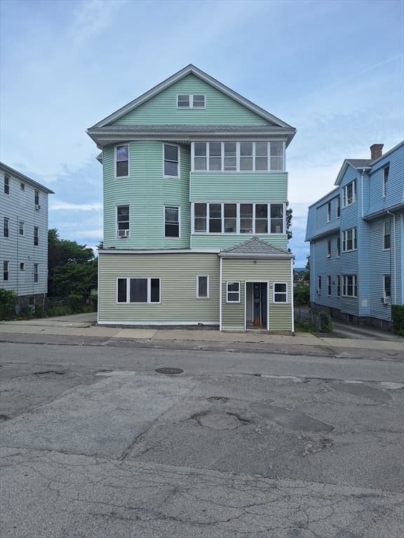 Multi-família em Worcester