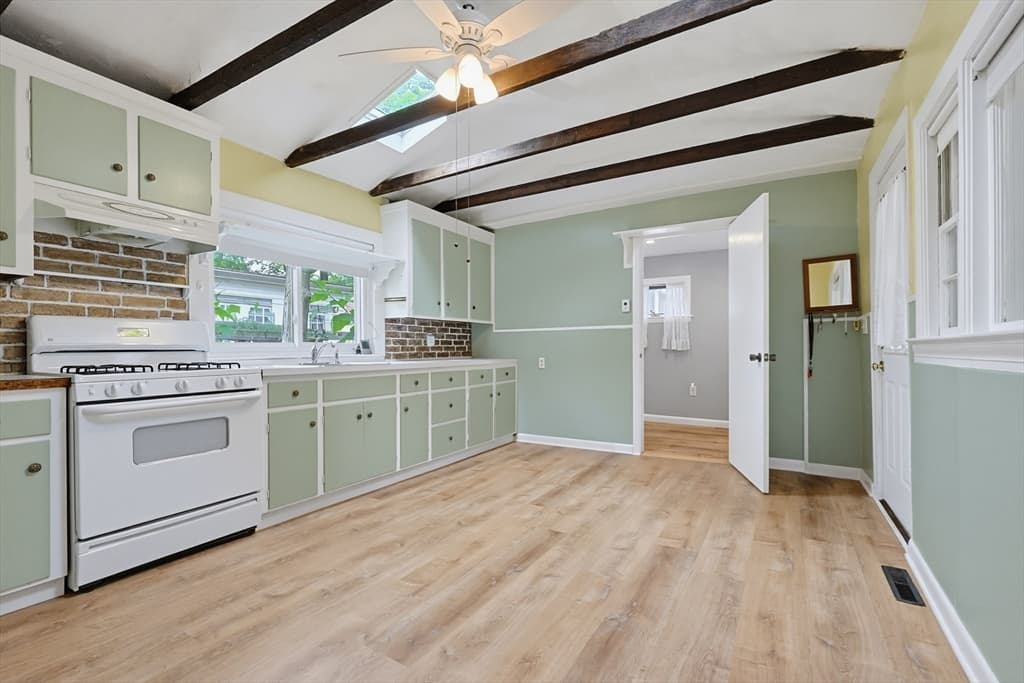 Casa em Natick — foto 6