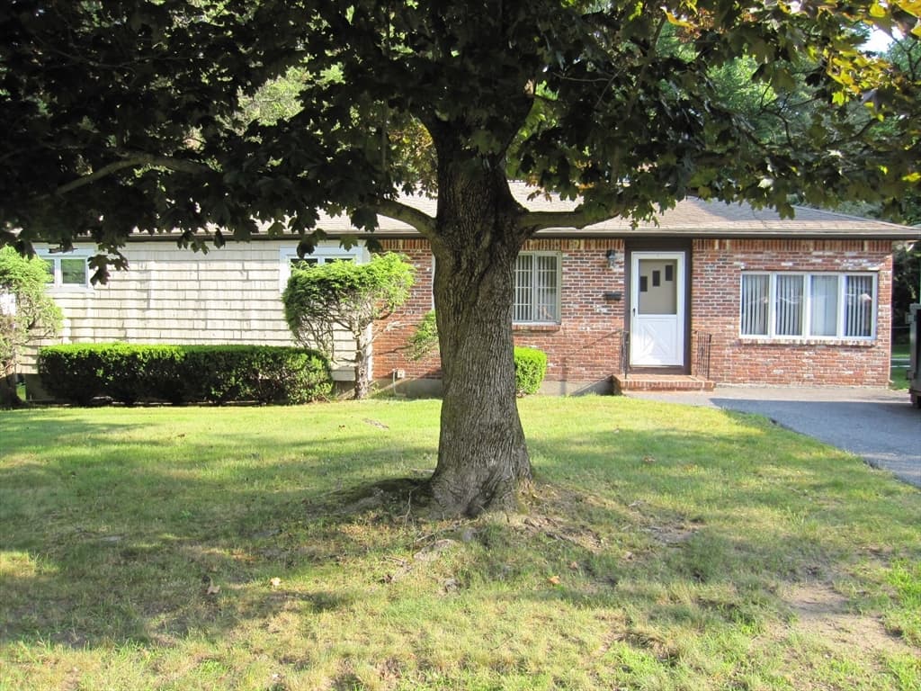 Casa em Framingham — foto 2