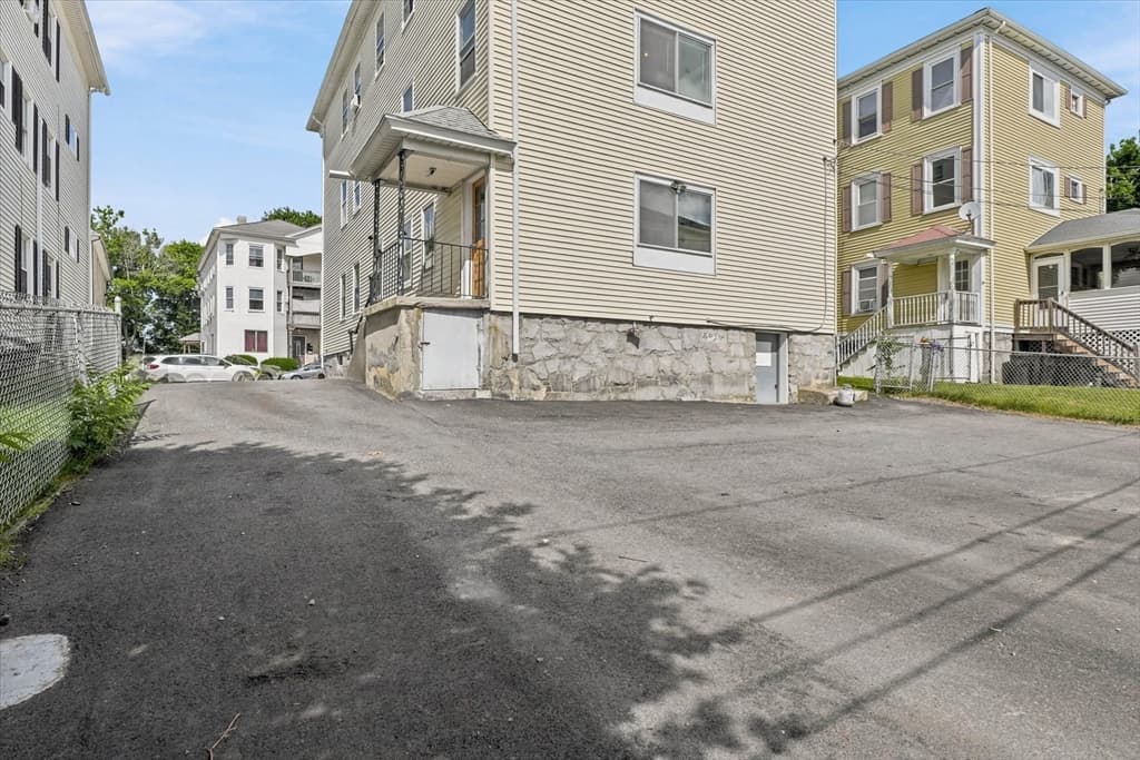 Multi-família em Worcester — foto 4