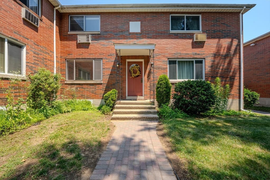 Condomínio em Framingham