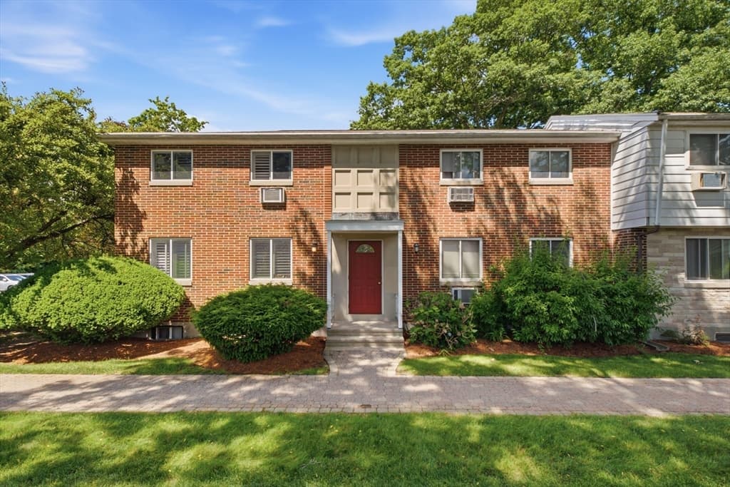 Condomínio em Framingham