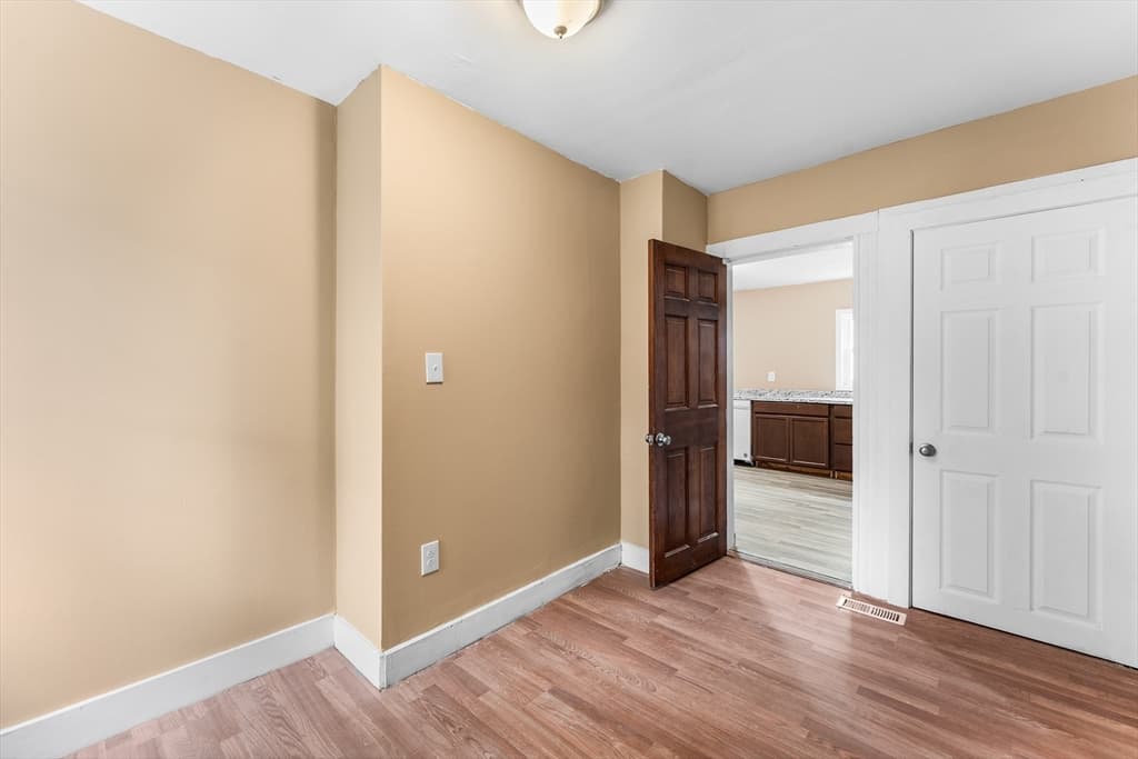 Multi-família em Worcester — foto 7