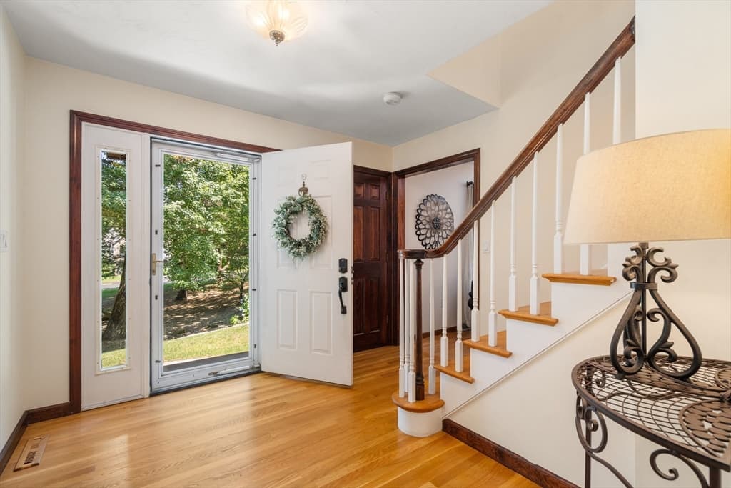 Casa em Framingham — foto 2