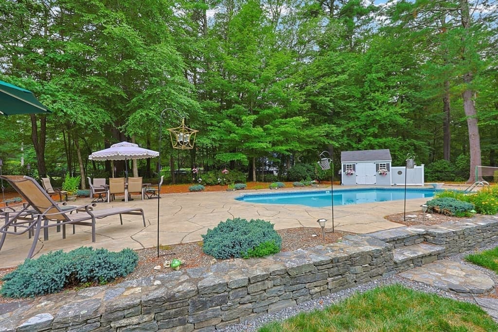 Casa em Hopkinton — foto 6