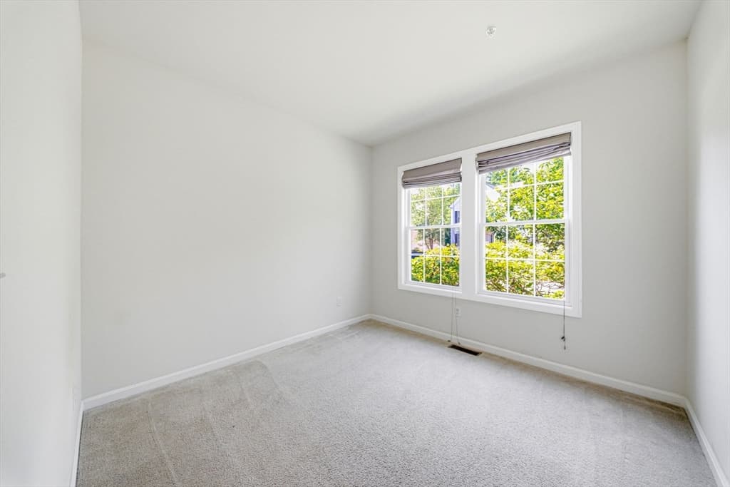 Casa em Hopkinton — foto 9