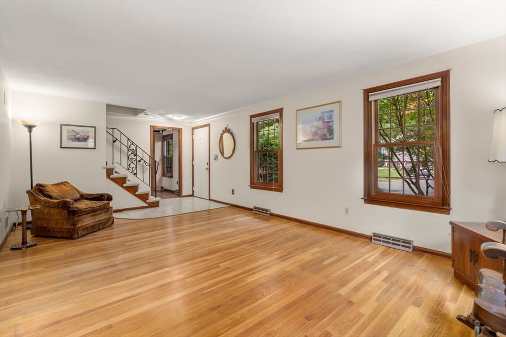 Casa em Framingham — foto 5