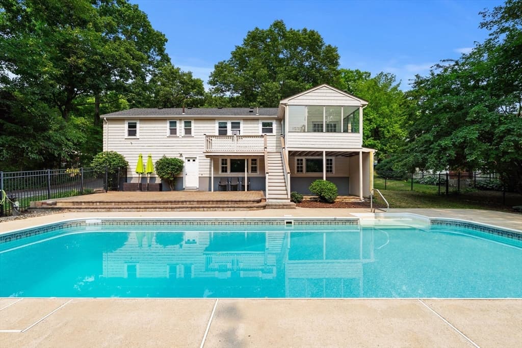 Casa em Framingham — foto 3