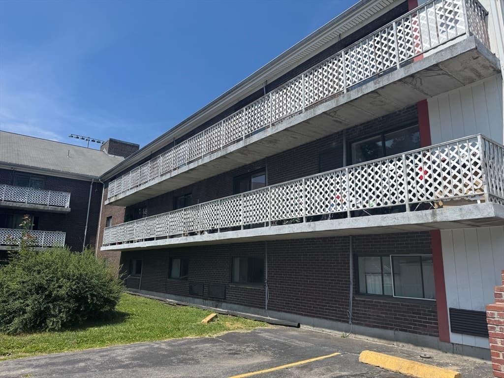 Condomínio em Framingham