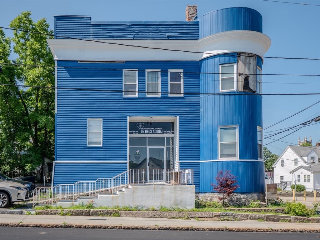 Multi-família em Milford
